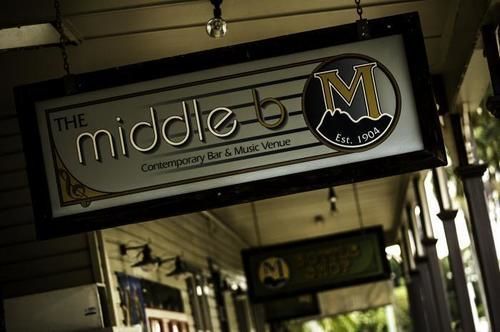 The Middle Pub Hotel Mullumbimby Exterior photo